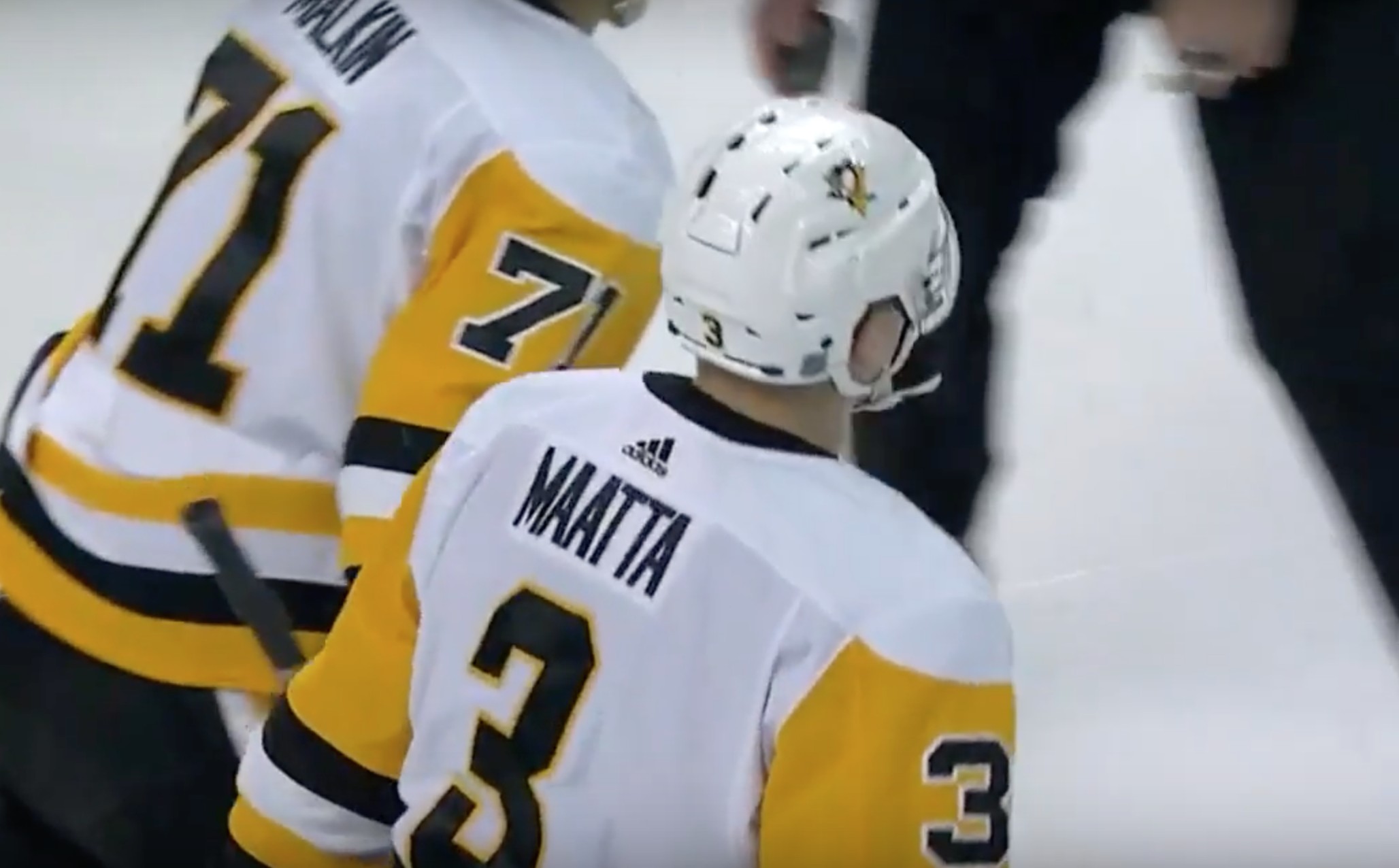 Olli Maatta prend la direction de Chicago