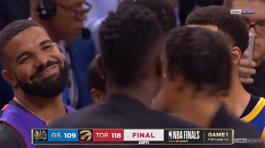 Drake a « trollé » Stephen Curry à trois reprises, avant de lancer des insultes à Draymond Green