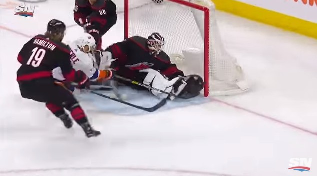 Curtis McElhinney devrait-il être le gardien substitut à Carey Price ?