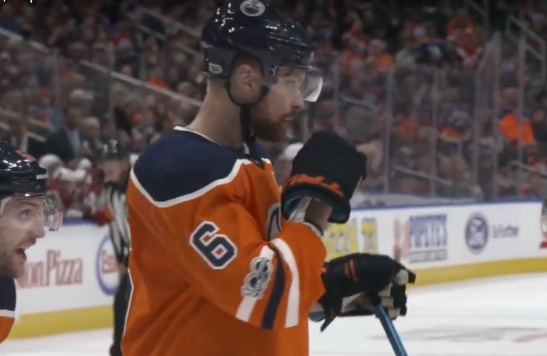 Adam Larsson a tout pour intéresser le Canadien