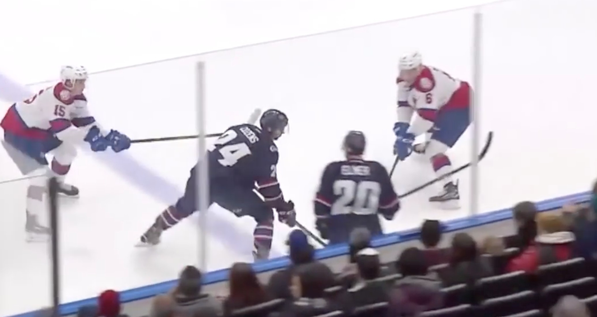 Dylan Cozens : Gros et rapide, mais un sens du jeu ordinaire