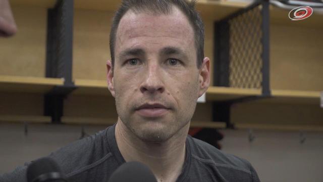 Curtis McElhinney est libre comme l'air