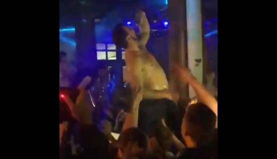 David Perron fête la Coupe Stanley en beauté