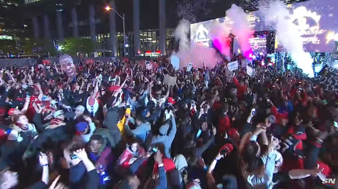 Les Raptors triomphent et le Canada célèbre en beauté