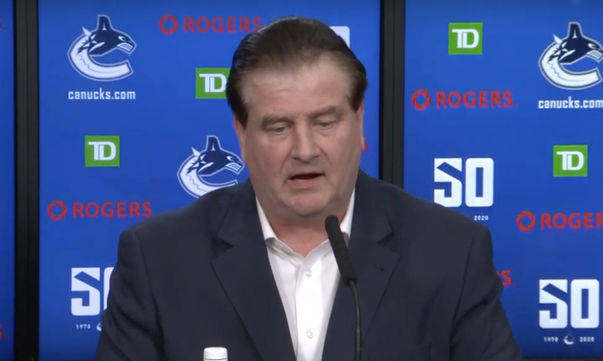 Les Canucks pourraient imiter les Maple Leafs