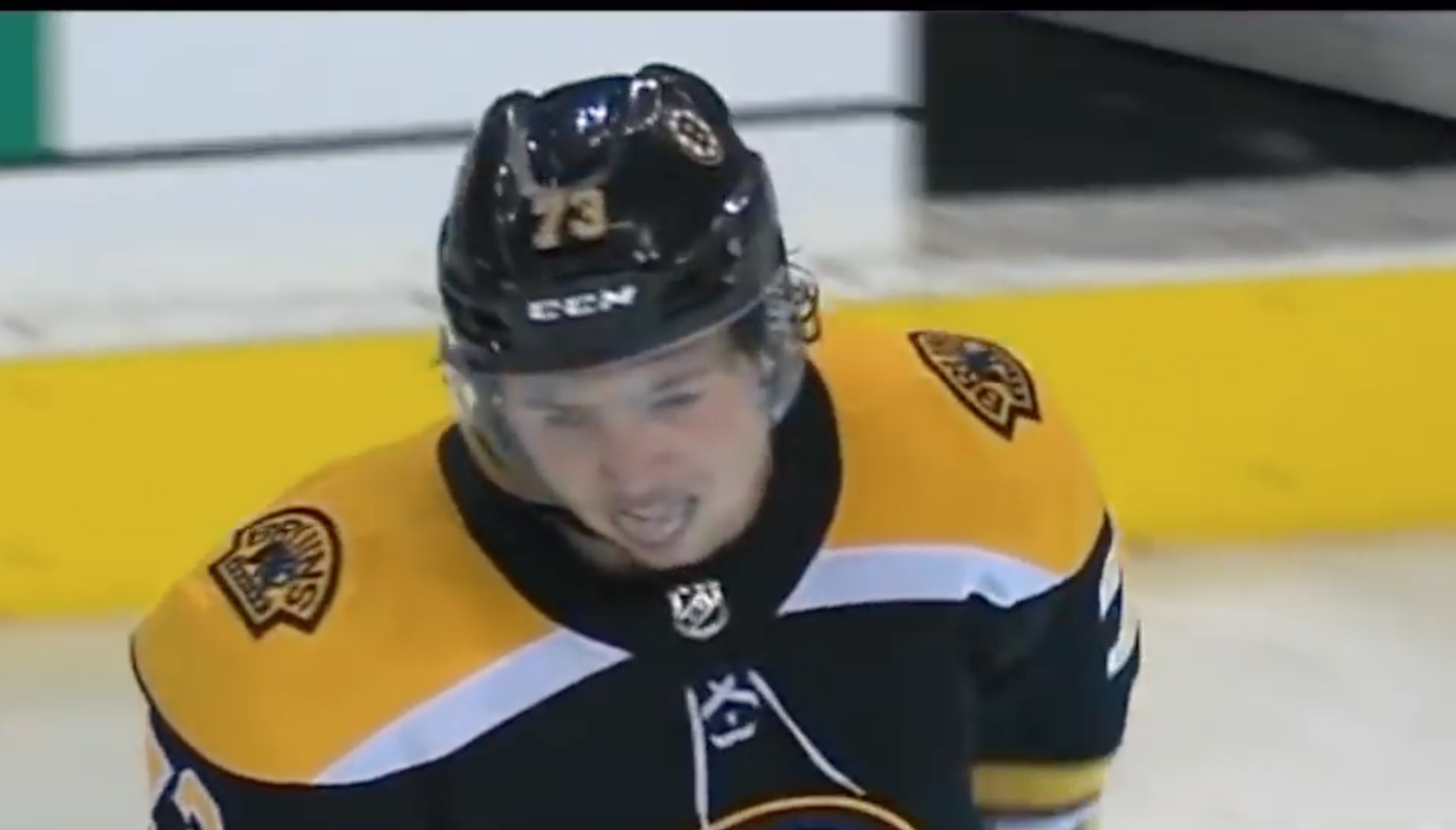 Les Bruins se préparent à des possibles absences de McAvoy et Carlo