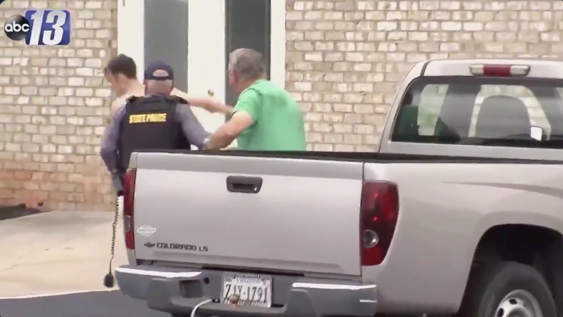 Un espoir des Rays doit vivre avec le meurtre de sa femme, son enfant et sa belle-mère