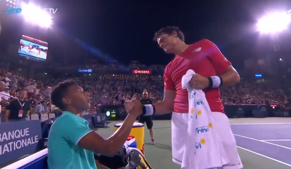 Félix Auger-Aliassime au troisième tour à la Coupe Rogers