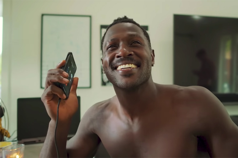 Le joueur le plus controversé de la NFL est accusé de viol