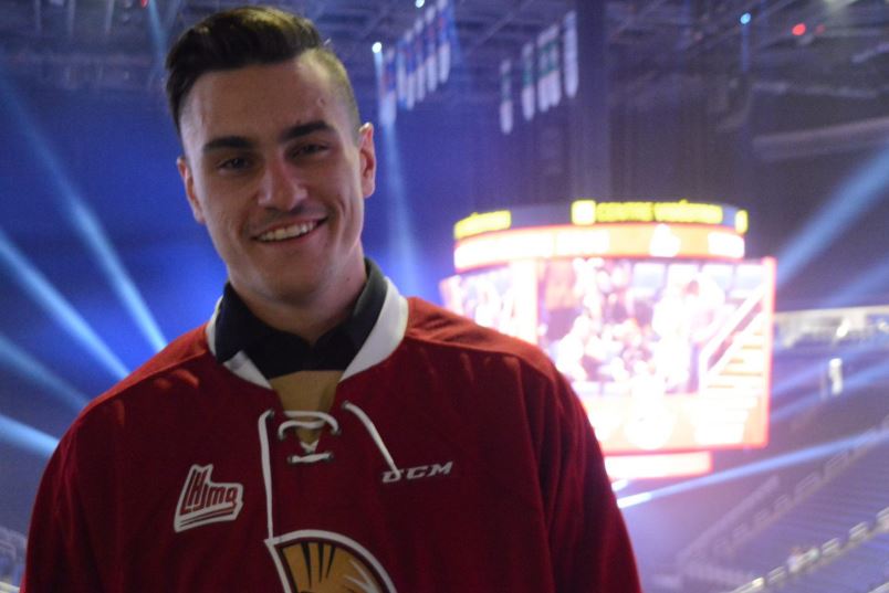 Une erreur des Blackhawks empêche un Québécois invité au camp des recrues d'y prendre part