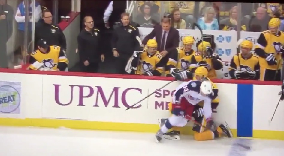 Evgeni Malkin fait mal aux poolers