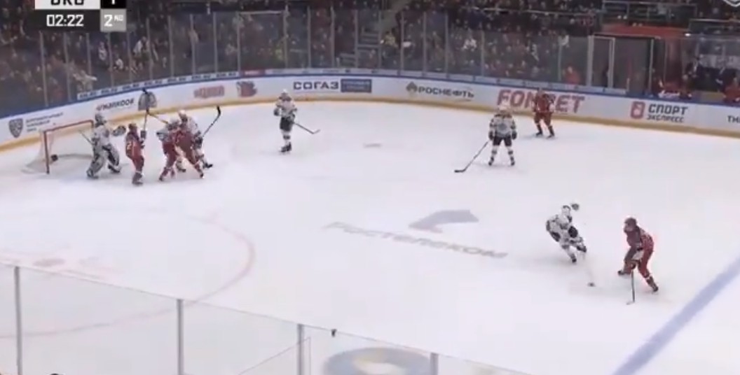 Un troisième but pour Jesse Ylonen et un troisième point pour Alexander Romanov