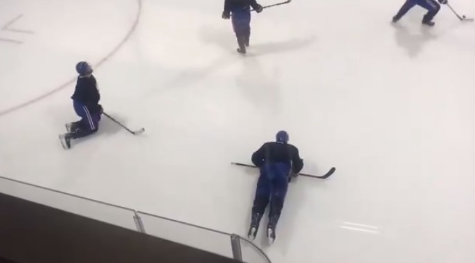 Petry et Weber font des «push-ups» lorsqu'ils manquent un tir sur réception