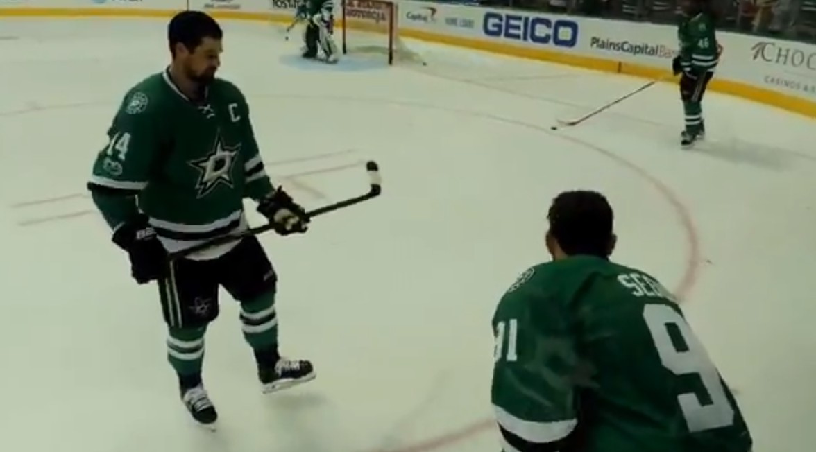 Jamie Benn et Tyler Seguin s'attirent les foudres de leur entraîneur