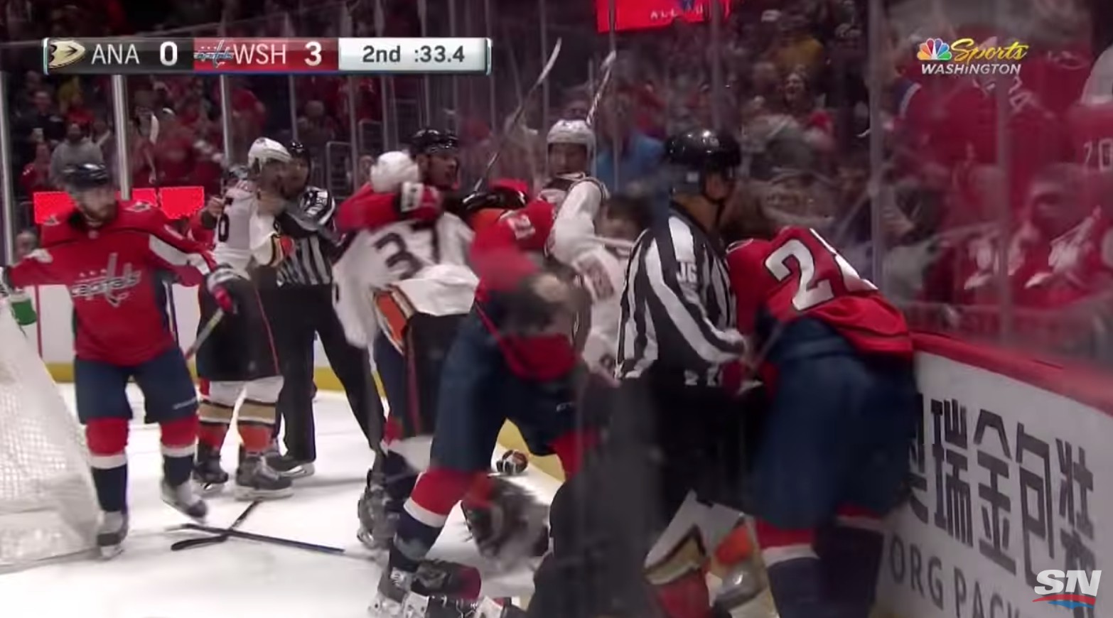 Top-3 : Un crachat au visage marque la soirée du lundi