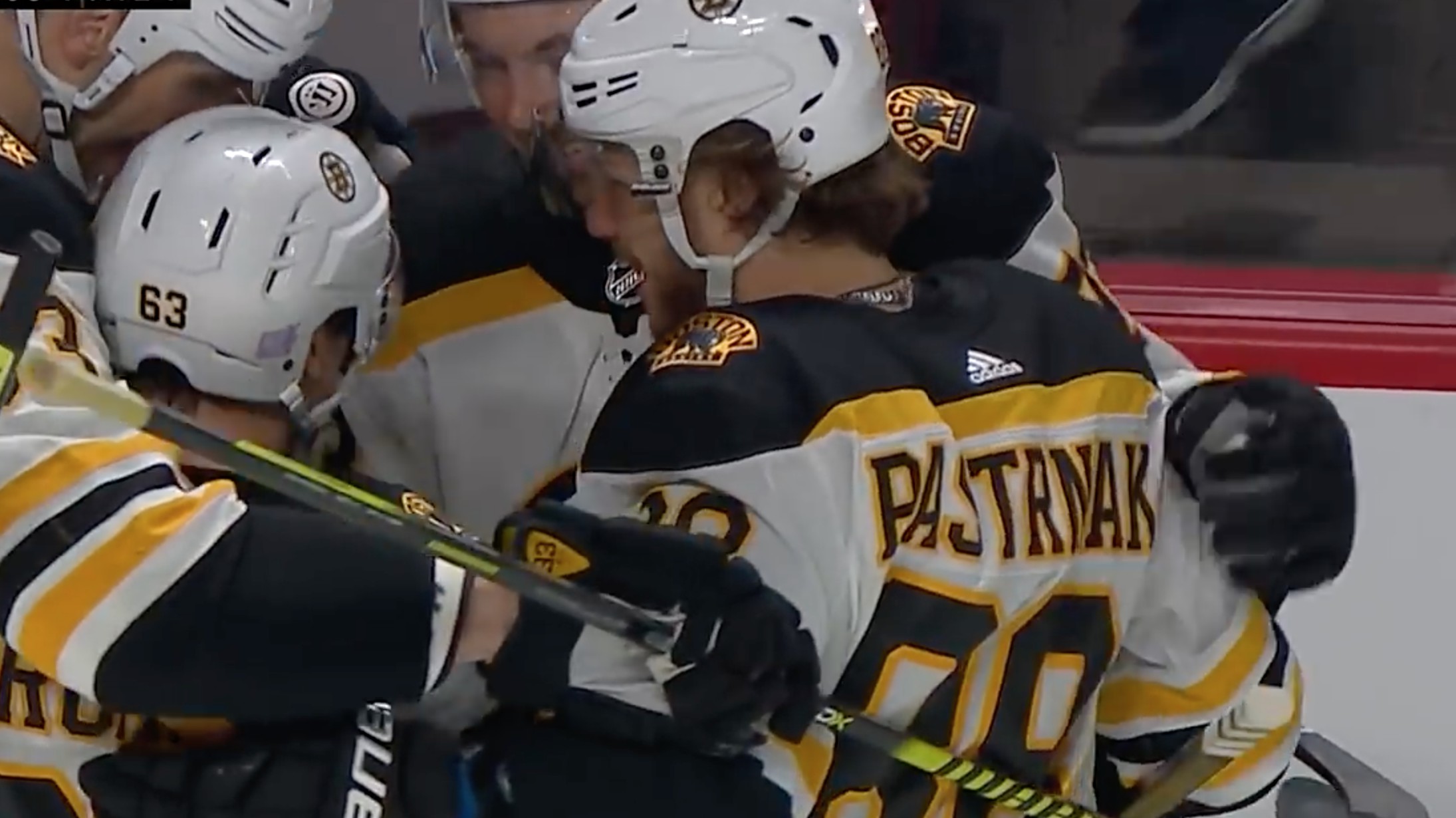 Les Bruins laissent 16 joueurs réguliers de côté contre les Capitals