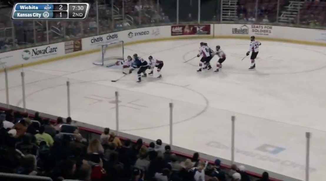 Top-3 : Un espoir des Flames a été renversant