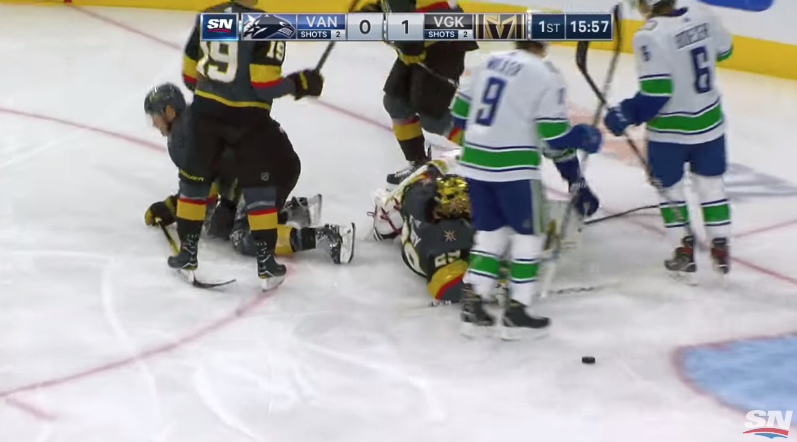 Top-5 : Elias Pettersson s'est « couché » pour inscrire un but