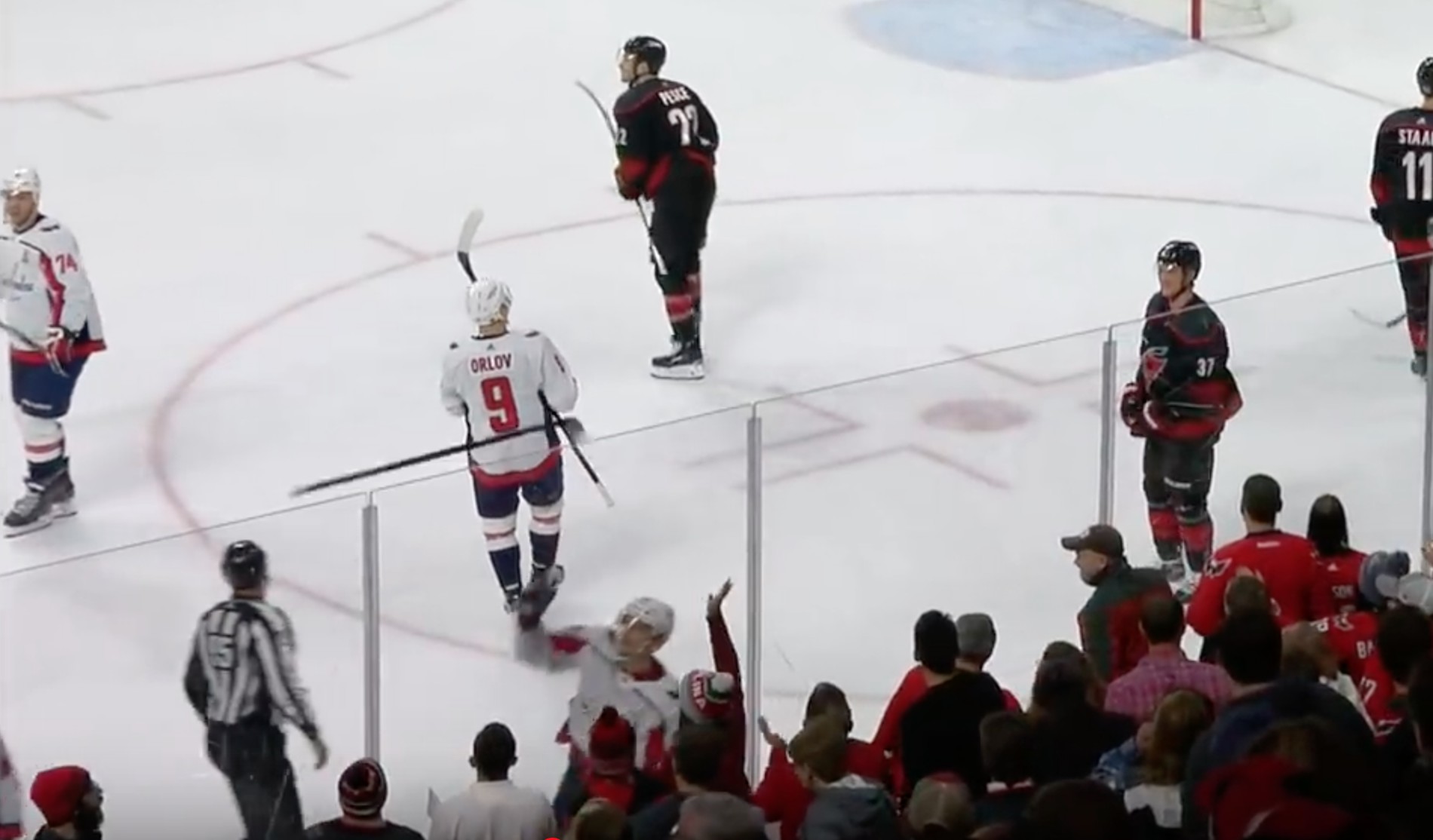 Top-3 : Une punition inusitée décernée à Nic Dowd