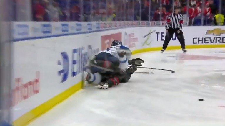 Équipe Canada Junior pourrait devoir se passer d'un joueur important demain