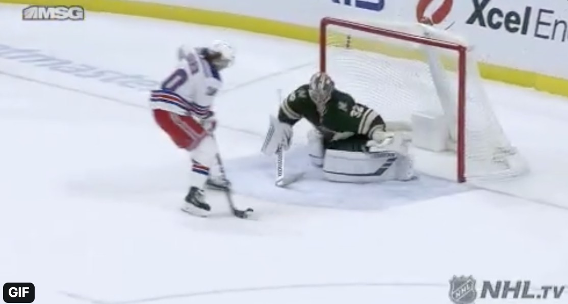 Top-5 : Artemi Panarin a inscrit un but controversé en fusillade