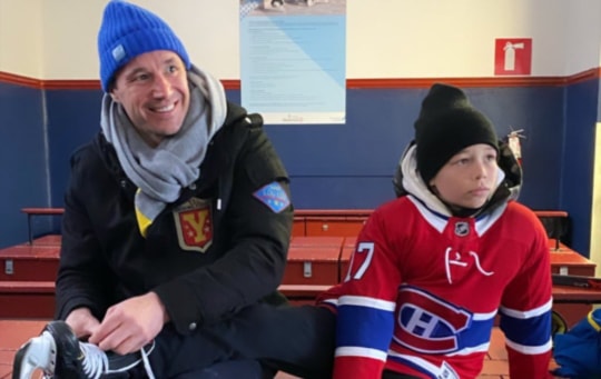 Ilya Kovalchuk : une journée dans la neige (sur la patinoire) avec ses enfants