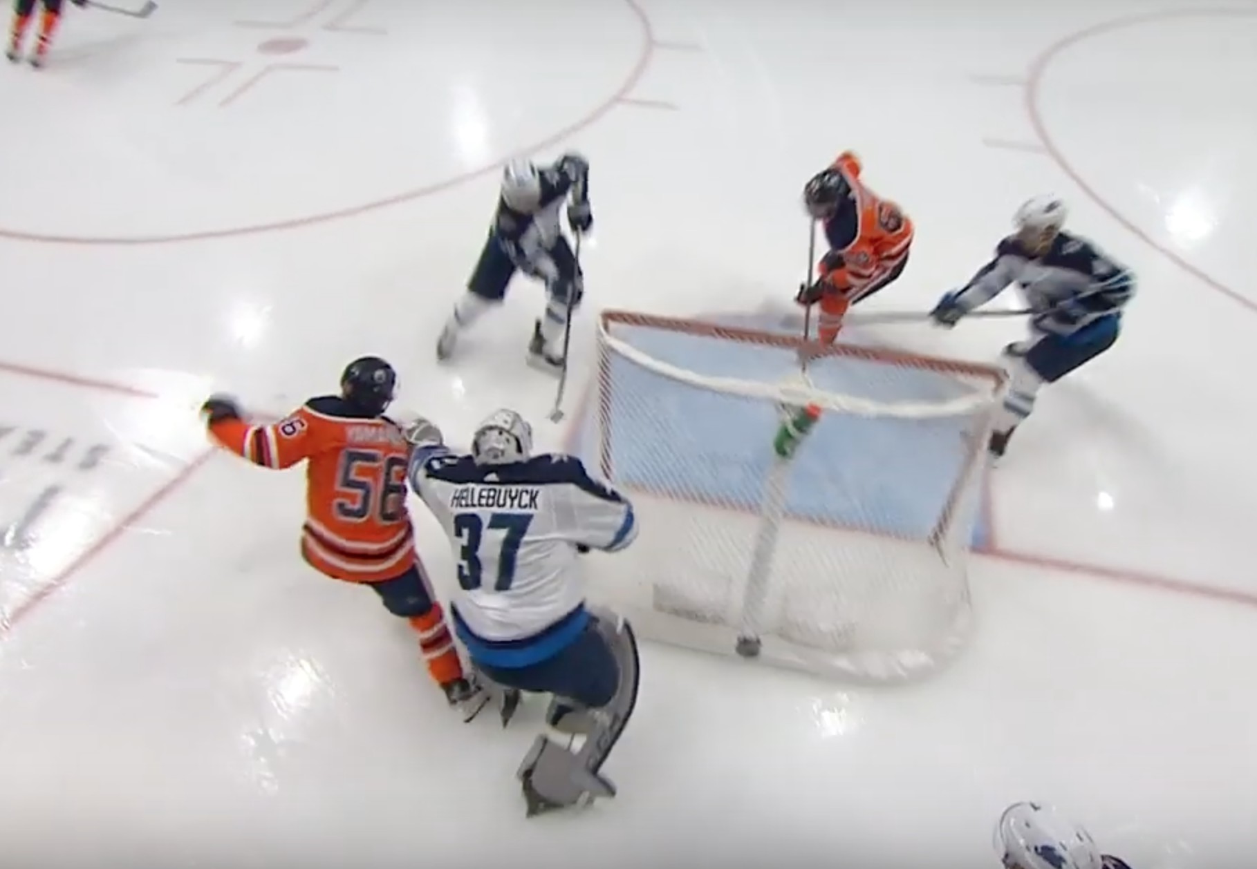 Top-5 : Une belle gaffe (sans trop de conséquences) de Hellebuyck