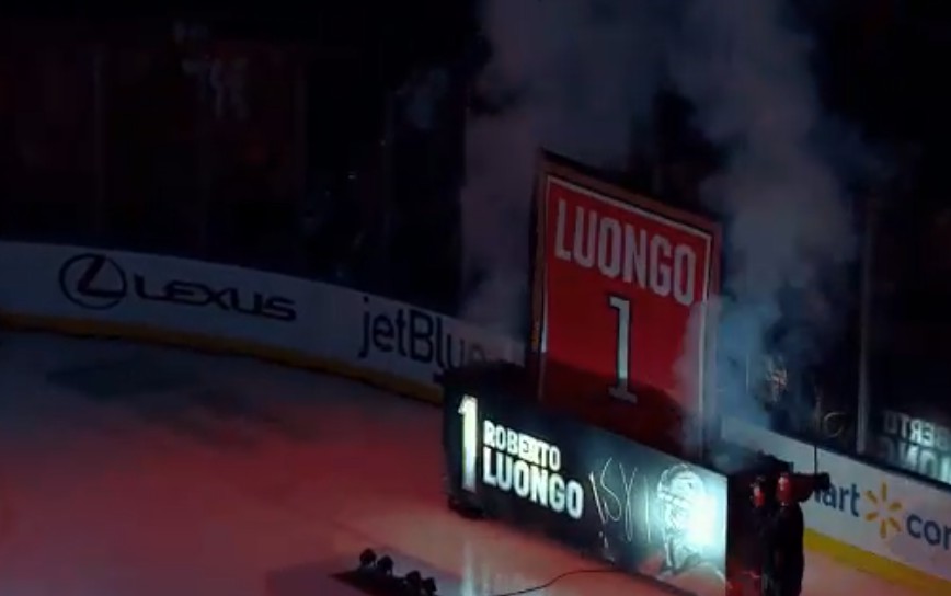 Une foule gênante pour le retrait du chandail de Roberto Luongo