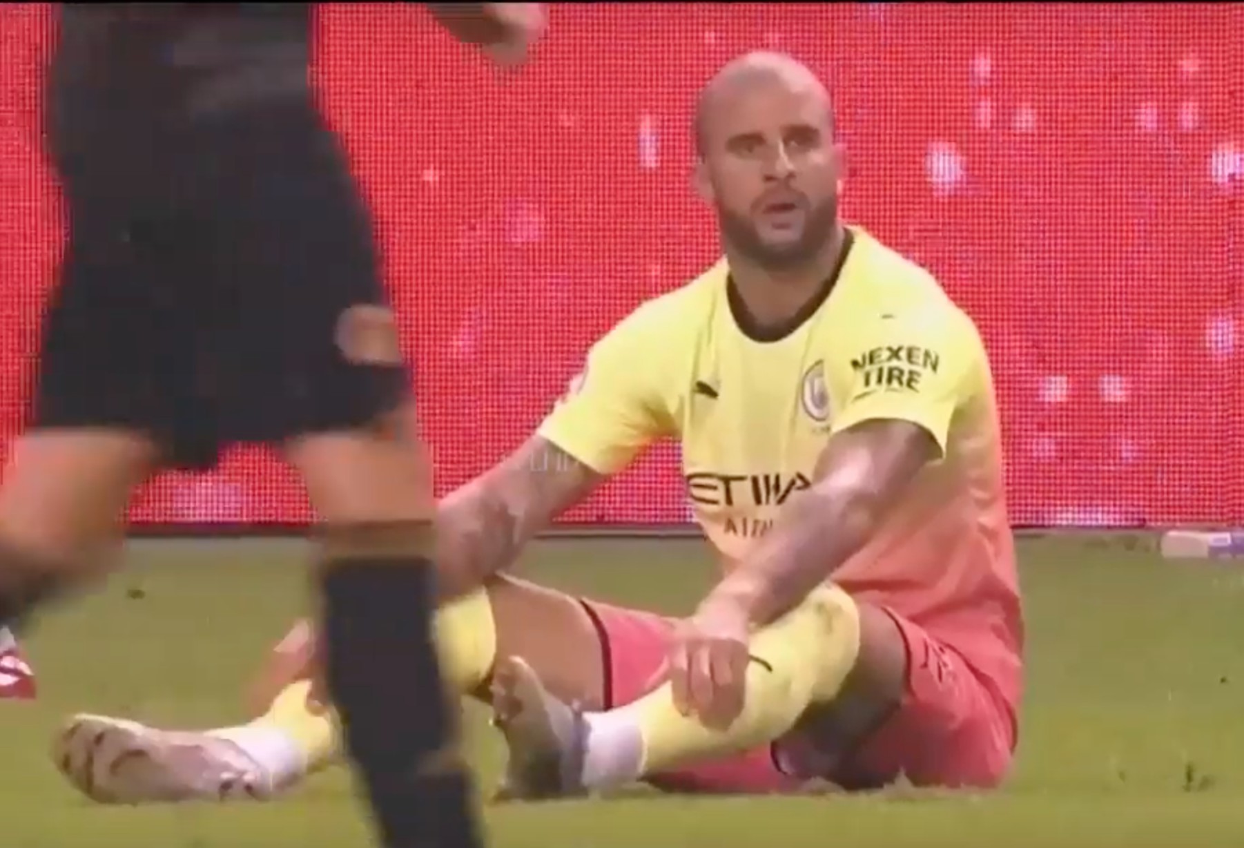 Kyle Walker a organisé une orgie quelques heures avant de dire aux gens de rester à la maison