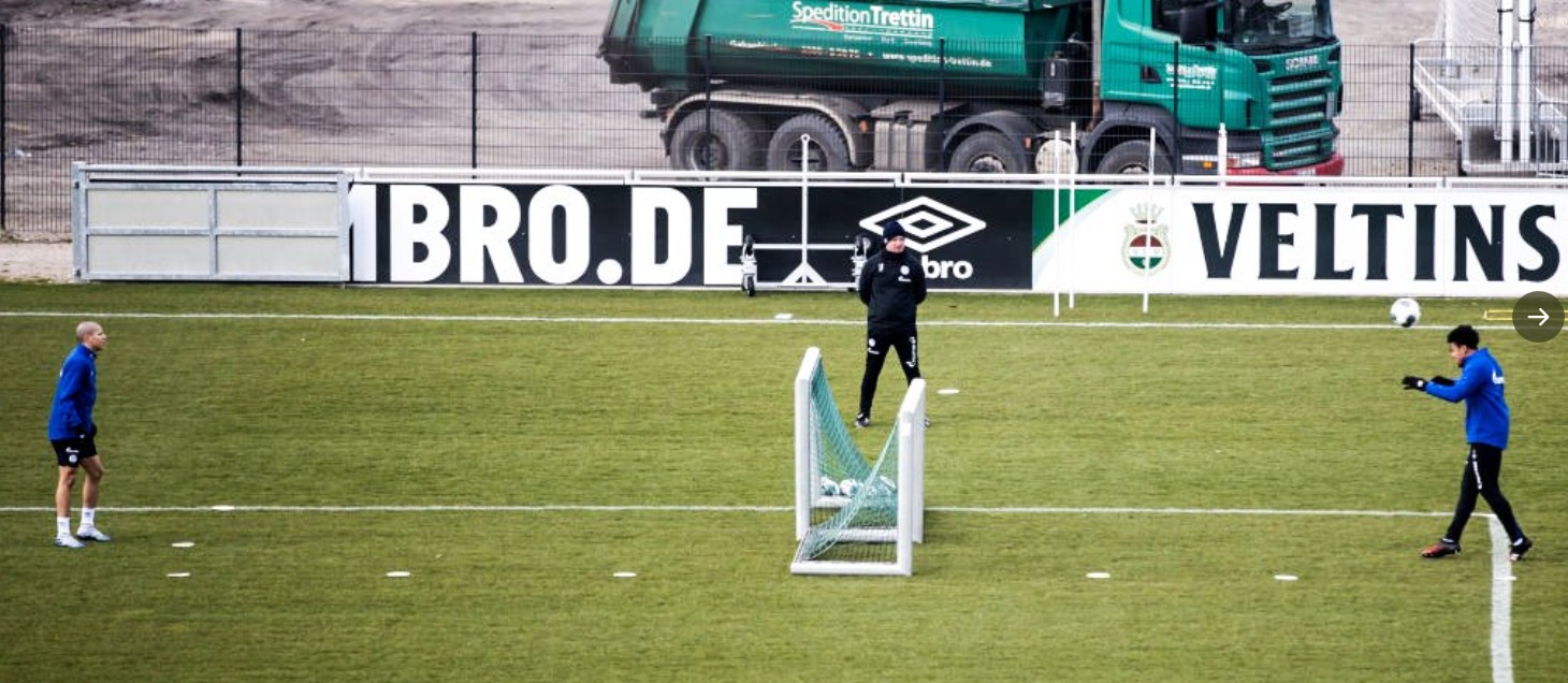 Un club de soccer de l'Allemagne a repris l'entraînement