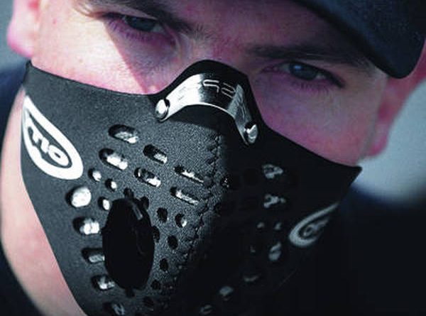 Le soccer pourrait reprendre avec des masques spéciaux