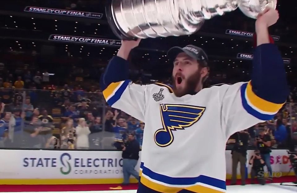 Joel Edmundson : un contrat de 3 à 5 ans et 4 millions de dollars par saison serait discuté