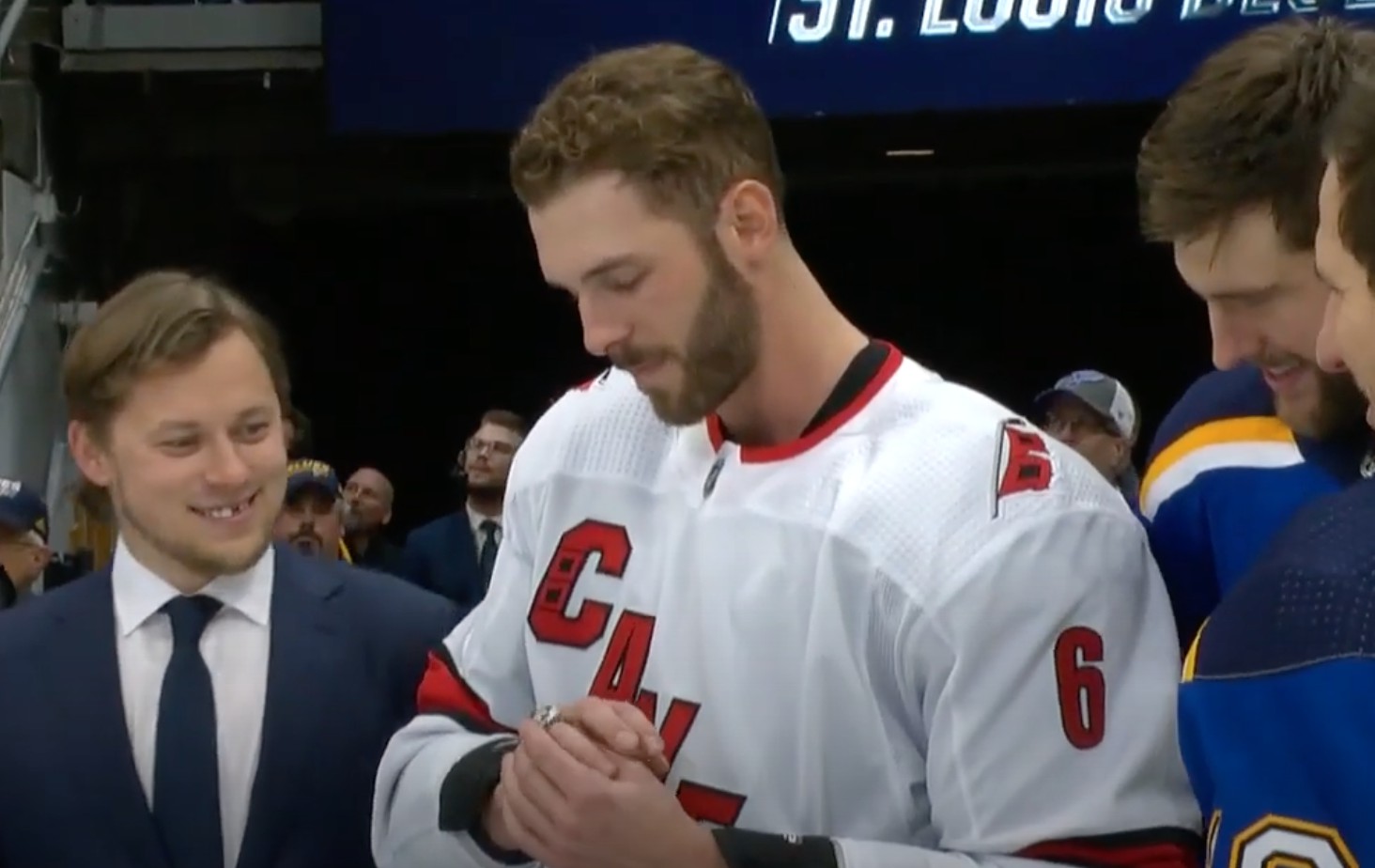 Joel Edmundson risque de devenir le troisième défenseur le mieux payé du Canadien