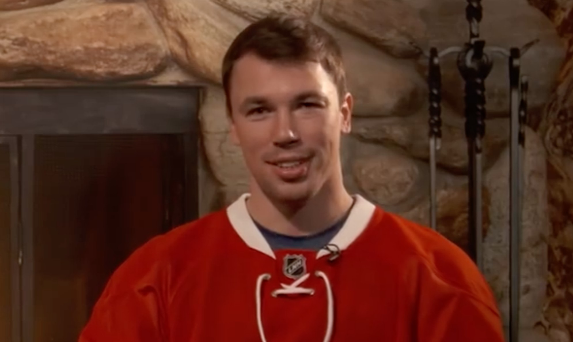 Alexei Emelin porte ses culottes de la LNH dans la KHL et reçoit une amende