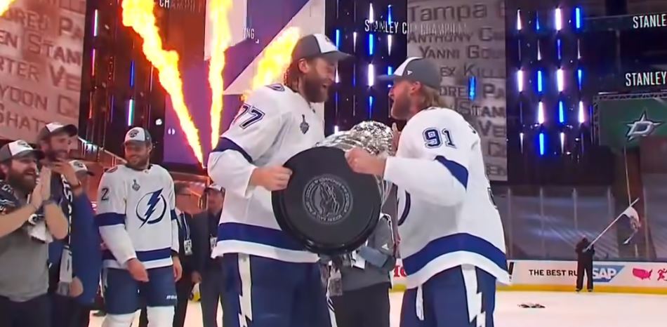 La saison de rêve de Victor Hedman passe inaperçue