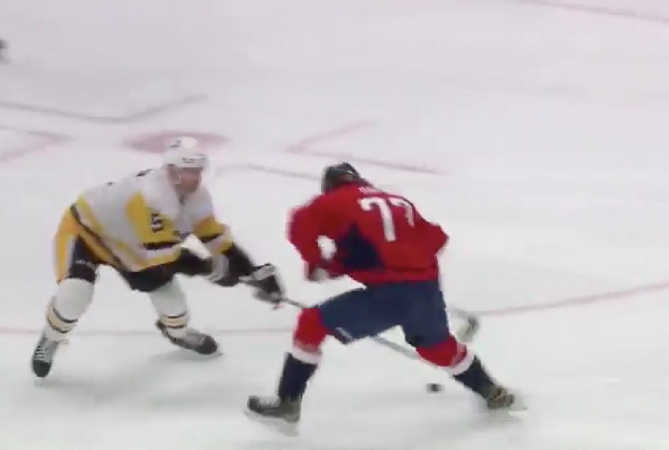 Top 5 : T.J. Oshie et Jesper Bratt jouent aux magiciens