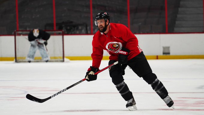 RUMEUR! Les Sénateurs tenteraient (déjà) d'échanger Derek Stepan