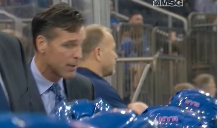 COVID-19 : les Rangers privés de leurs entraîneurs ce soir