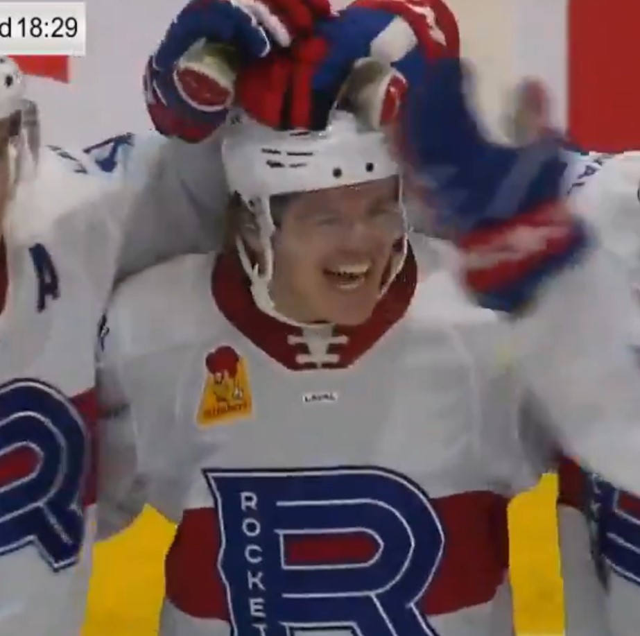 Cole Caufield inscrit un but à son premier match avec le Rocket