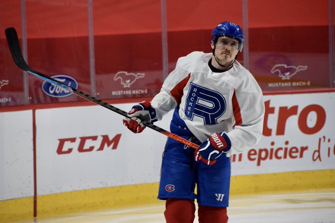 Price et Gallagher ont enfilé leur nouvel uniforme (temporaire) du Rocket ce matin