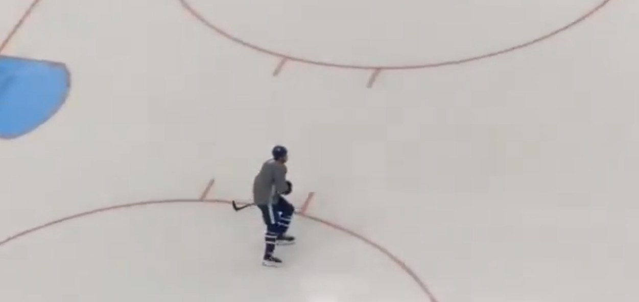John Tavares est (déjà) de retour sur patins