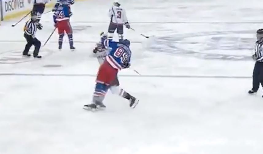 La LNH ajoute l'insulte à l'injure en convoquant Pavel Buchnevich