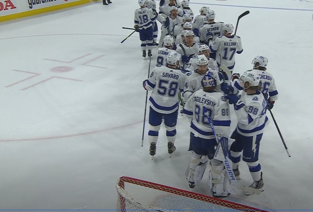 Les séries en bref : Le Lightning est champion de la centrale