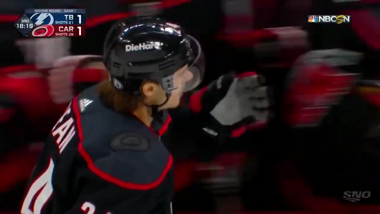 Les Blue Jackets font l'acquisition de Jake Bean