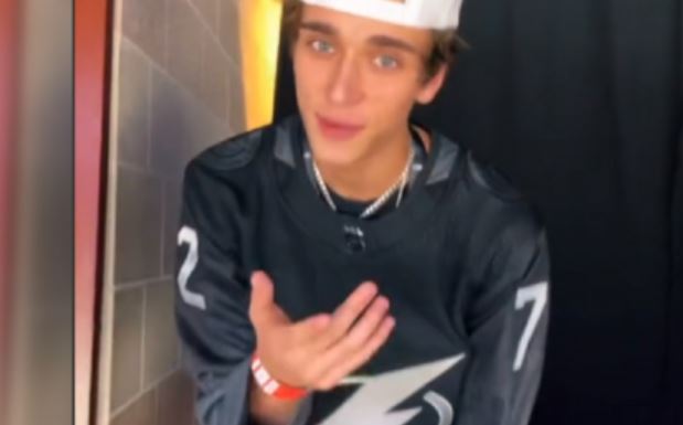 Un influenceur embauché par la LNH envoie ch*er le CH dès sa première journée