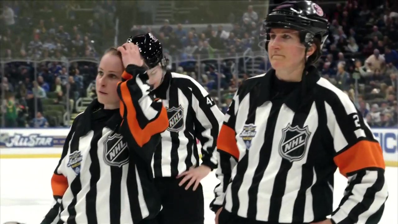 Des femmes pourraient arbitrer dans la LAH cette saison