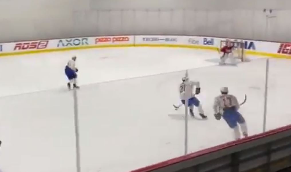 Drouin, Dvorak et Anderson forment l'un des deux premiers trios au camp