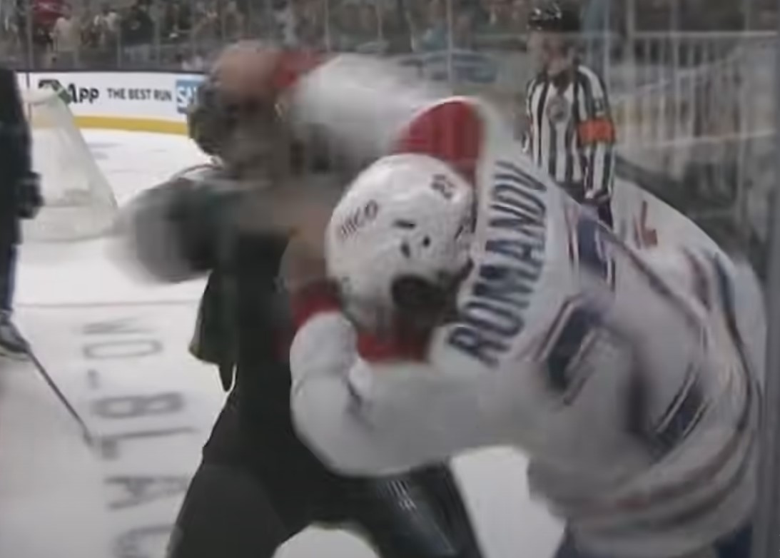 Stu Cowan ne croit pas que laisser Alexander Romanov sur la passerelle est la solution