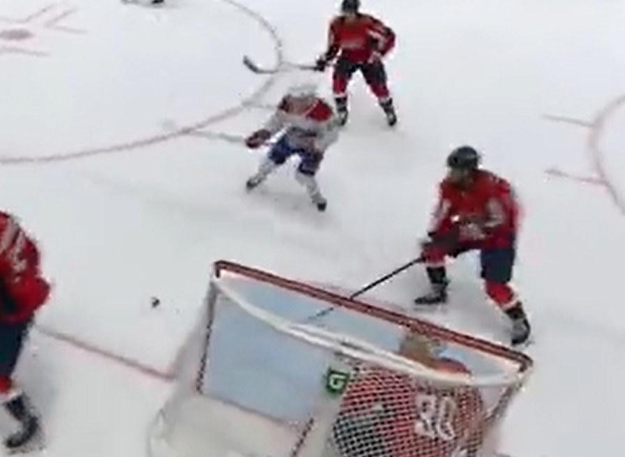 Cole Caufield marque enfin son premier but de la saison avec le CH