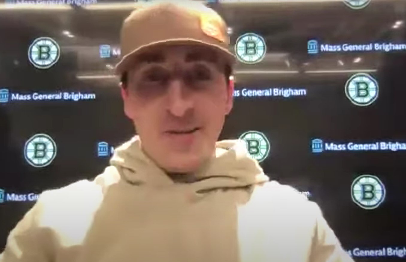 Les Bruins ont-ils annoncé par erreur que le prochain capitaine de l'équipe est Brad Marchand?